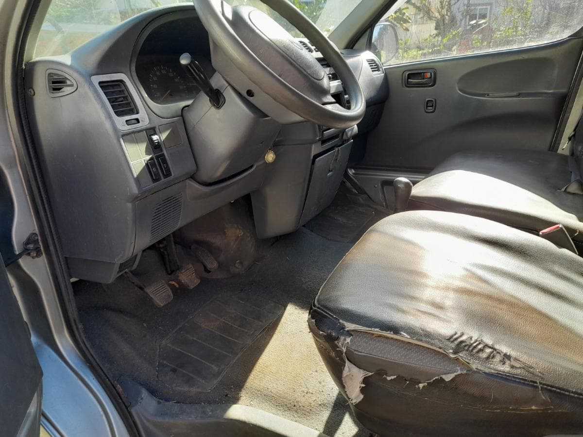 Toyota Hiace 2.5 D4D — image 10
