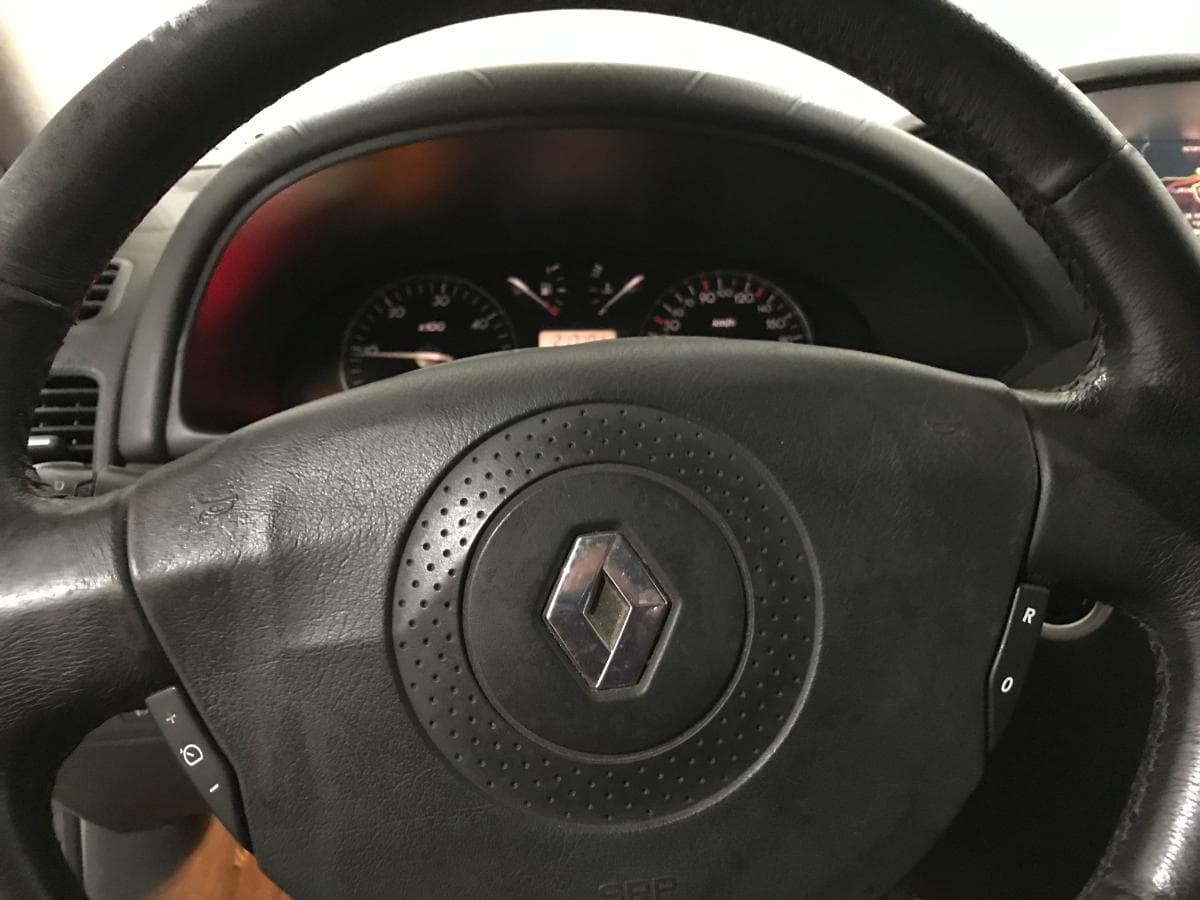Renault Laguna 1.9 DCI · Año 2004 — imagen 48