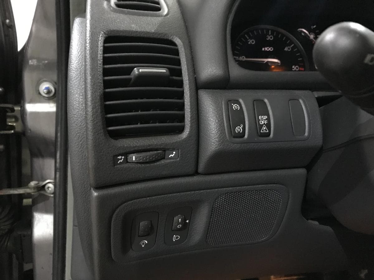 Renault Laguna 1.9 DCI · Año 2004 — imagen 50