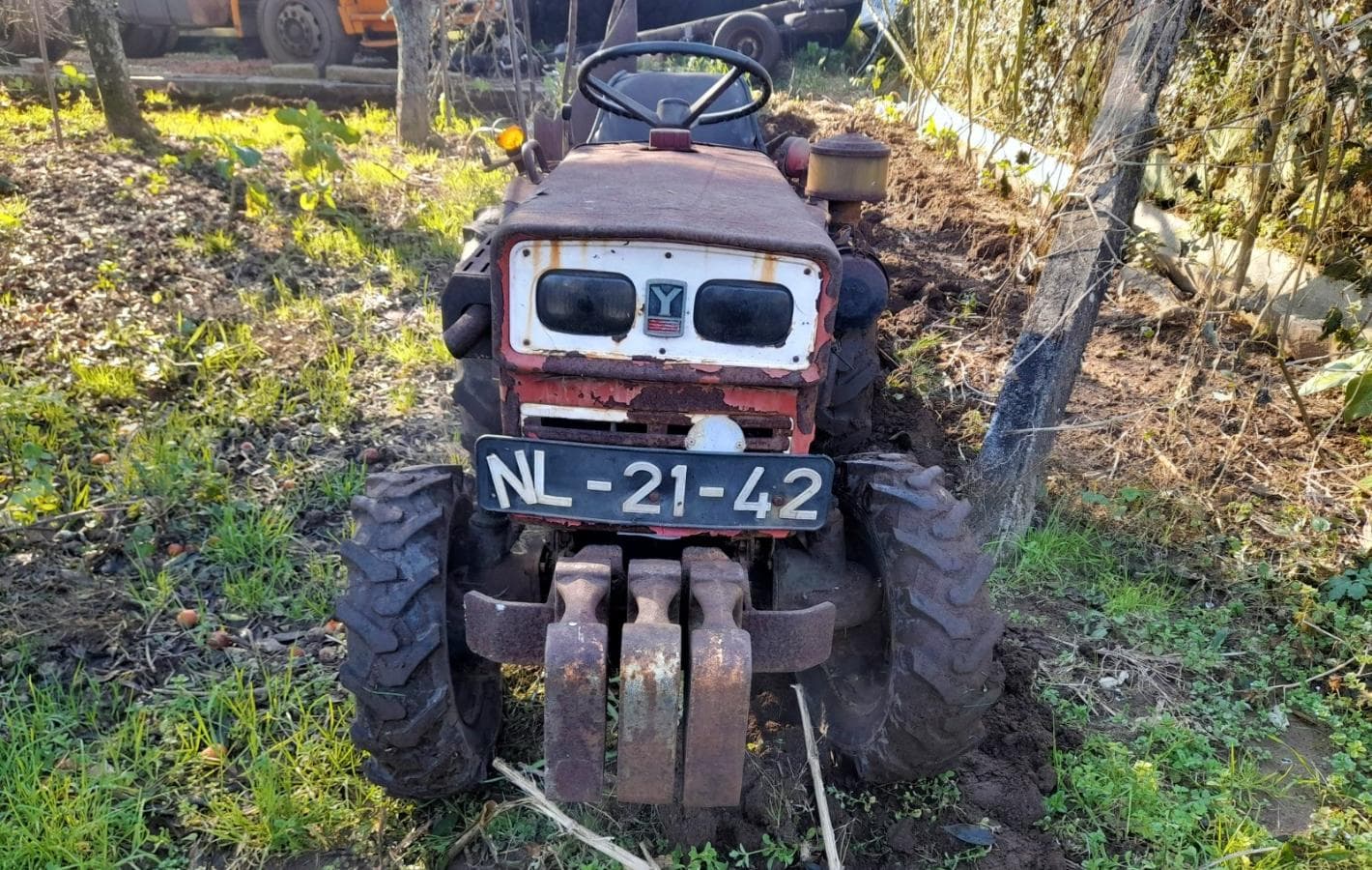 Trator Agrícola Yanmar YN 155D 4X4 — imagen 3