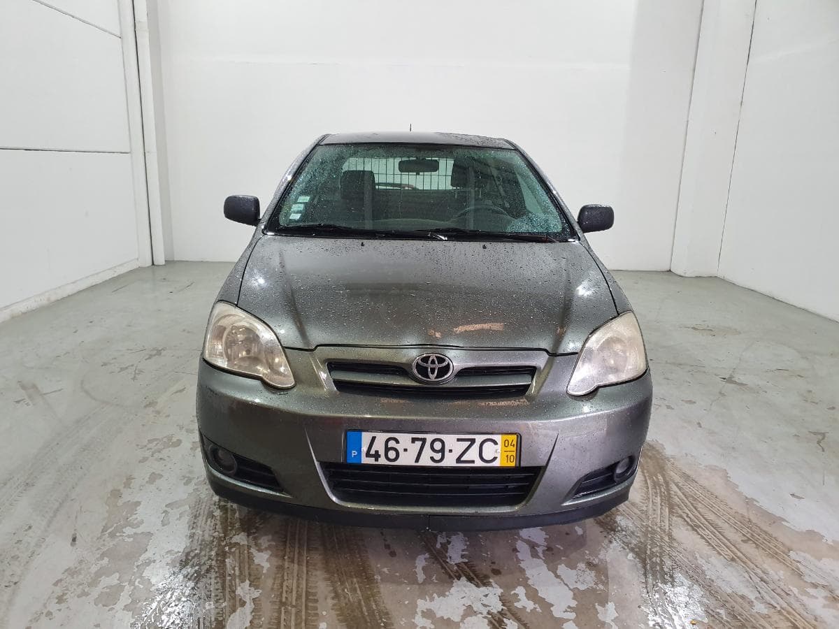 Toyota Corolla 1.4D · Ano 2004 — image 3