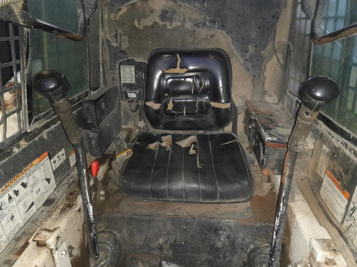 Mini pá Bobcat — imagen 5
