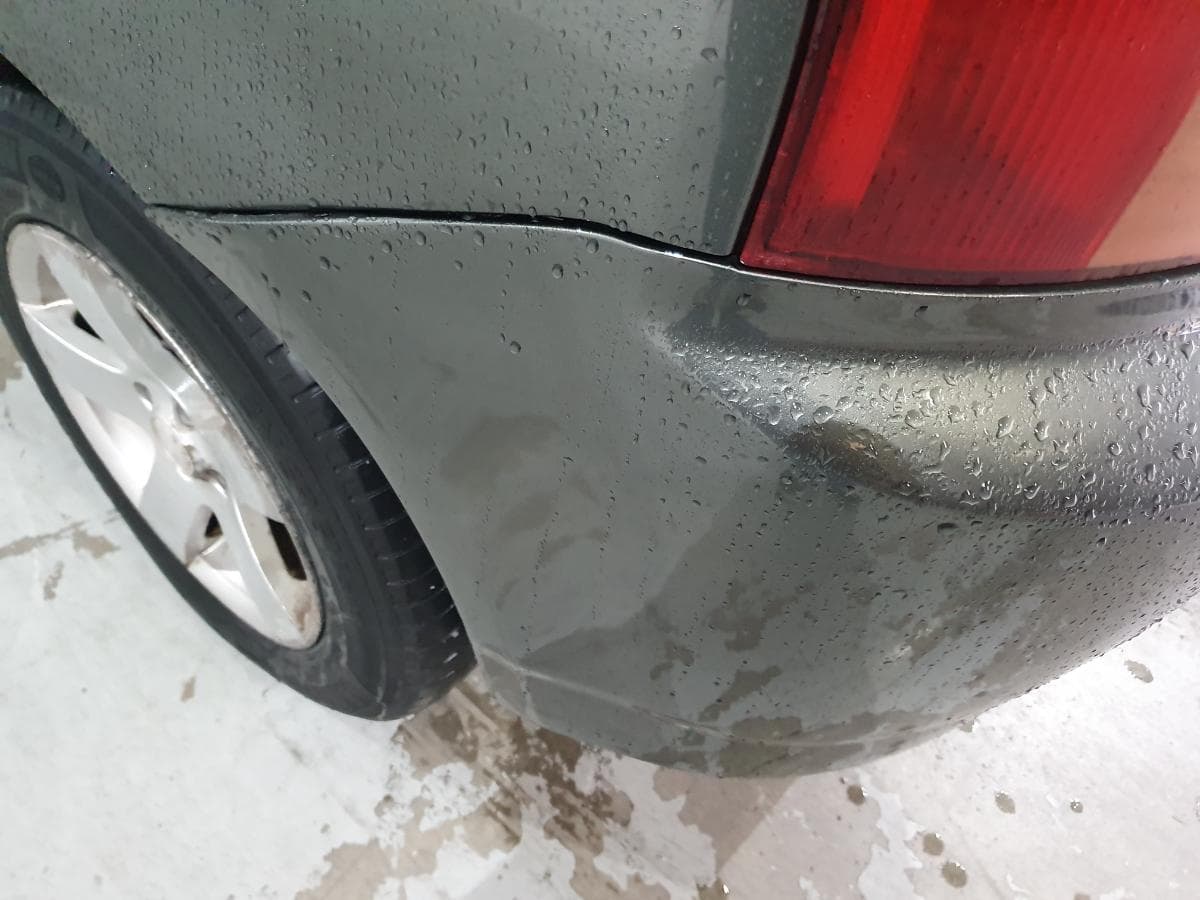 Toyota Corolla 1.4D · Ano 2004 — image 11