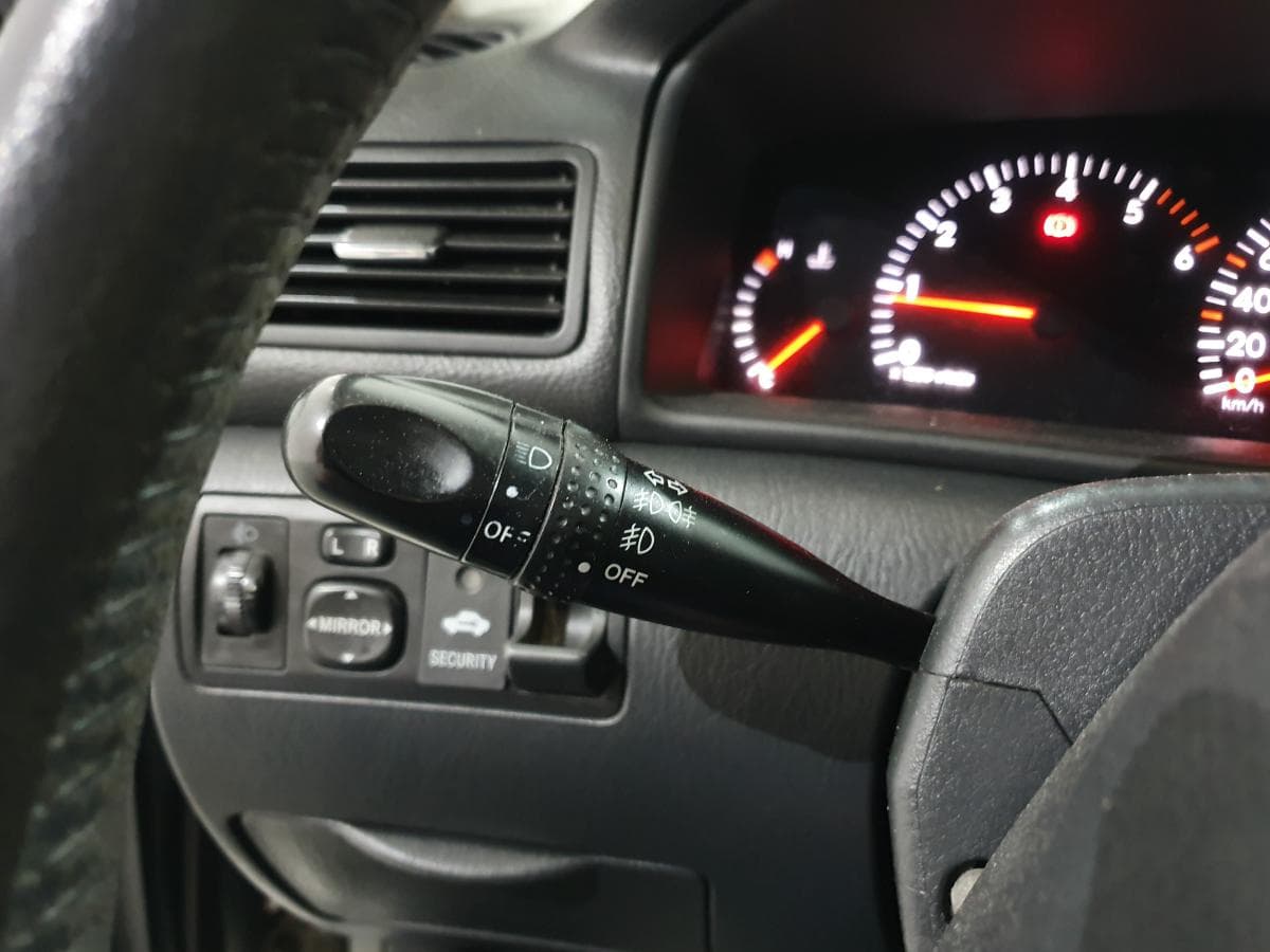 Toyota Corolla 1.4D · Ano 2004 — image 31