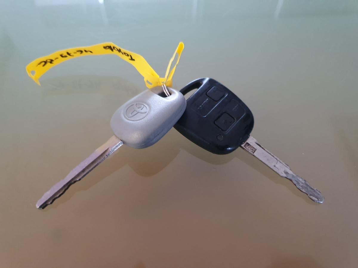 Toyota Corolla 1.4D · Ano 2004 — image 36