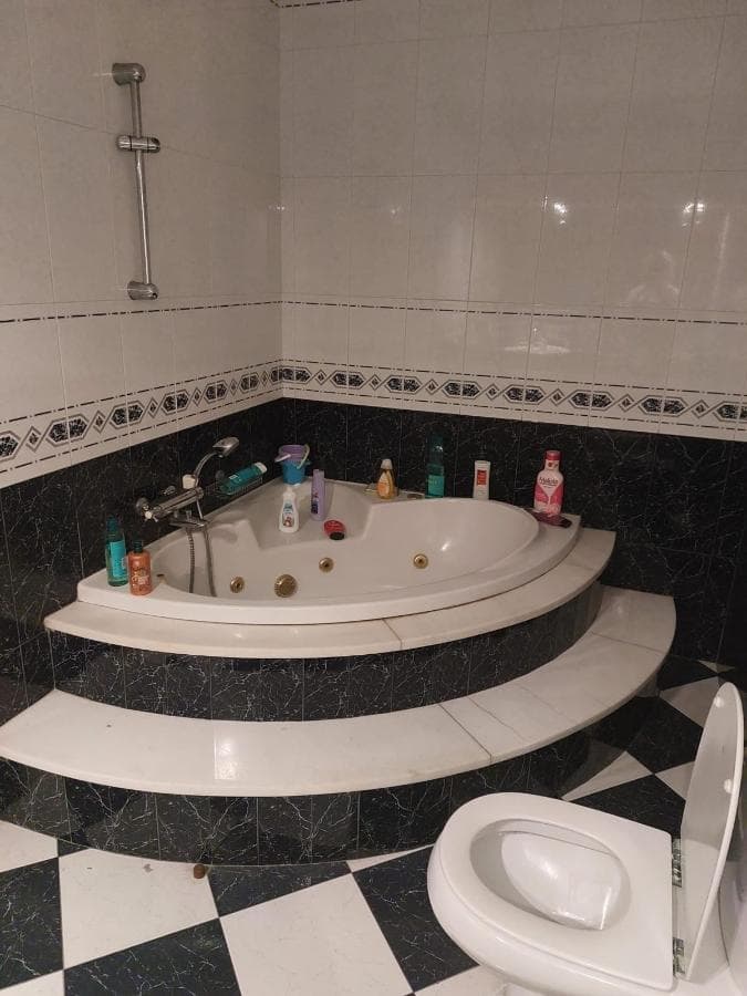 LEILÃO SUSPENSO · Apartamento T4  + Garagem · Vila das Aves — imagen 18