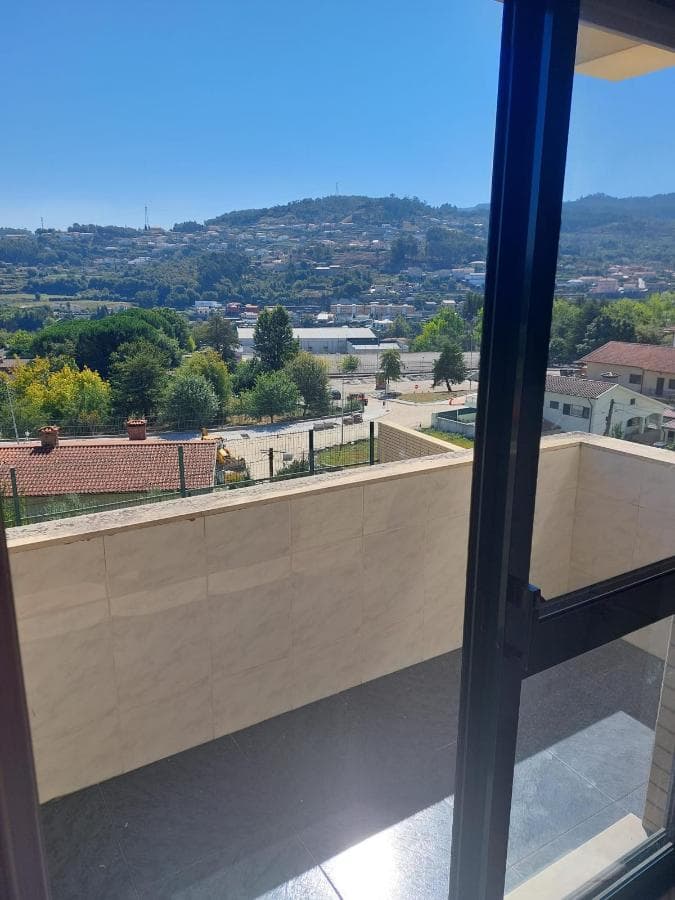 LEILÃO SUSPENSO · Apartamento T4  + Garagem · Vila das Aves — imagen 22