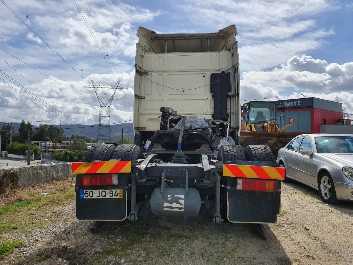 DAF XF 105.410 · Ano 2010 — imagem 4