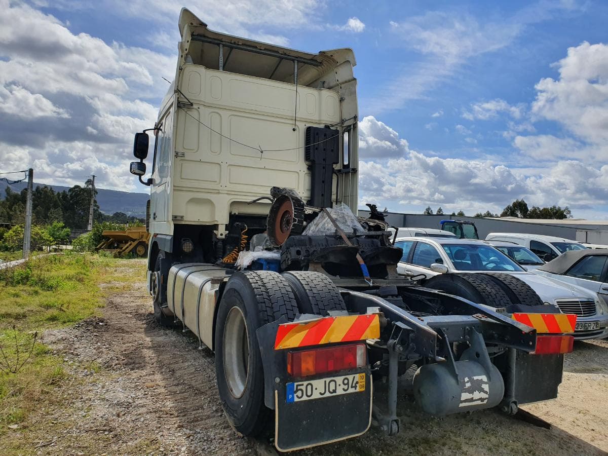 DAF XF 105.410 · Ano 2010 — imagem 5