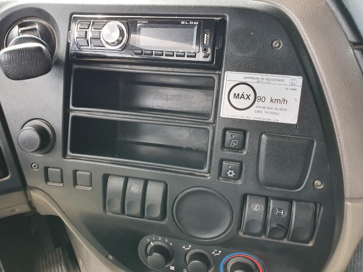DAF XF 105.410 · Ano 2010 — imagem 31