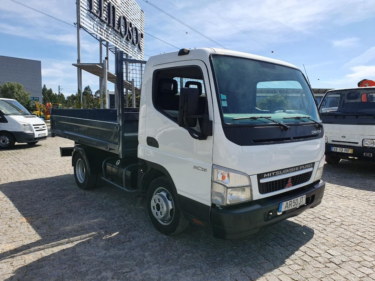 Mitsubishi Canter · Ano 2008 — imagen 1
