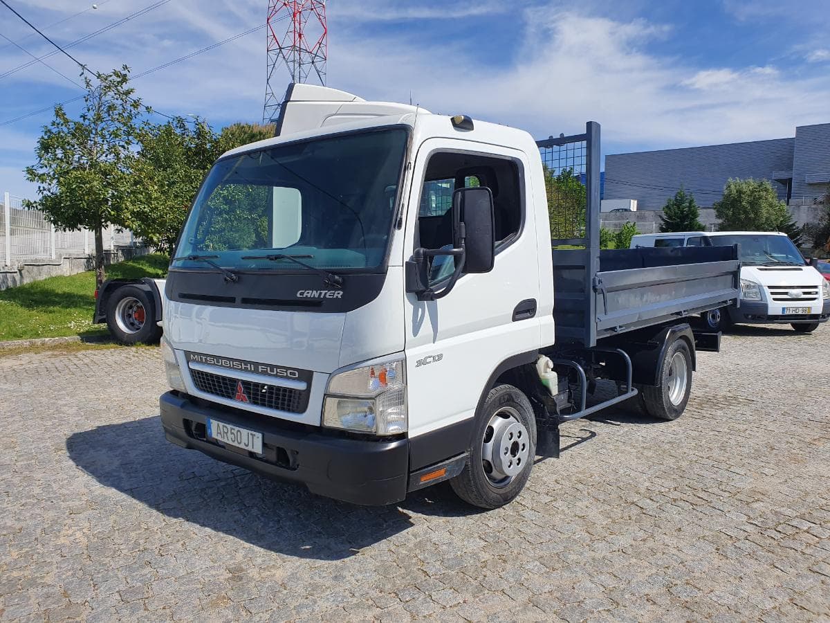 Mitsubishi Canter · Ano 2008 — imagen 2