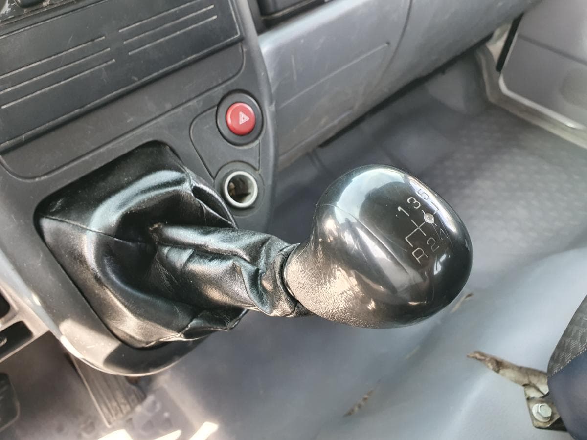 Mitsubishi Canter · Ano 2008 — imagen 28