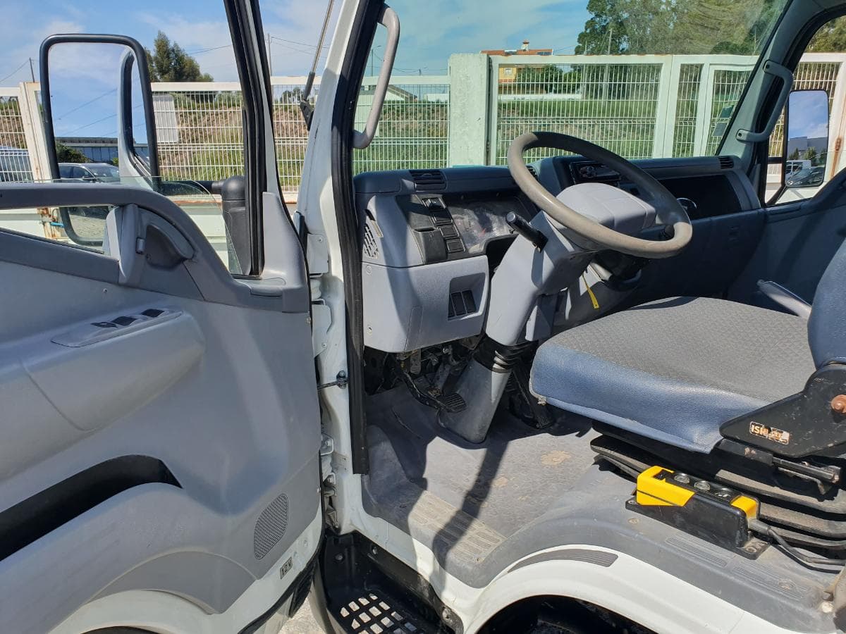 Mitsubishi Canter · Ano 2008 — imagen 17