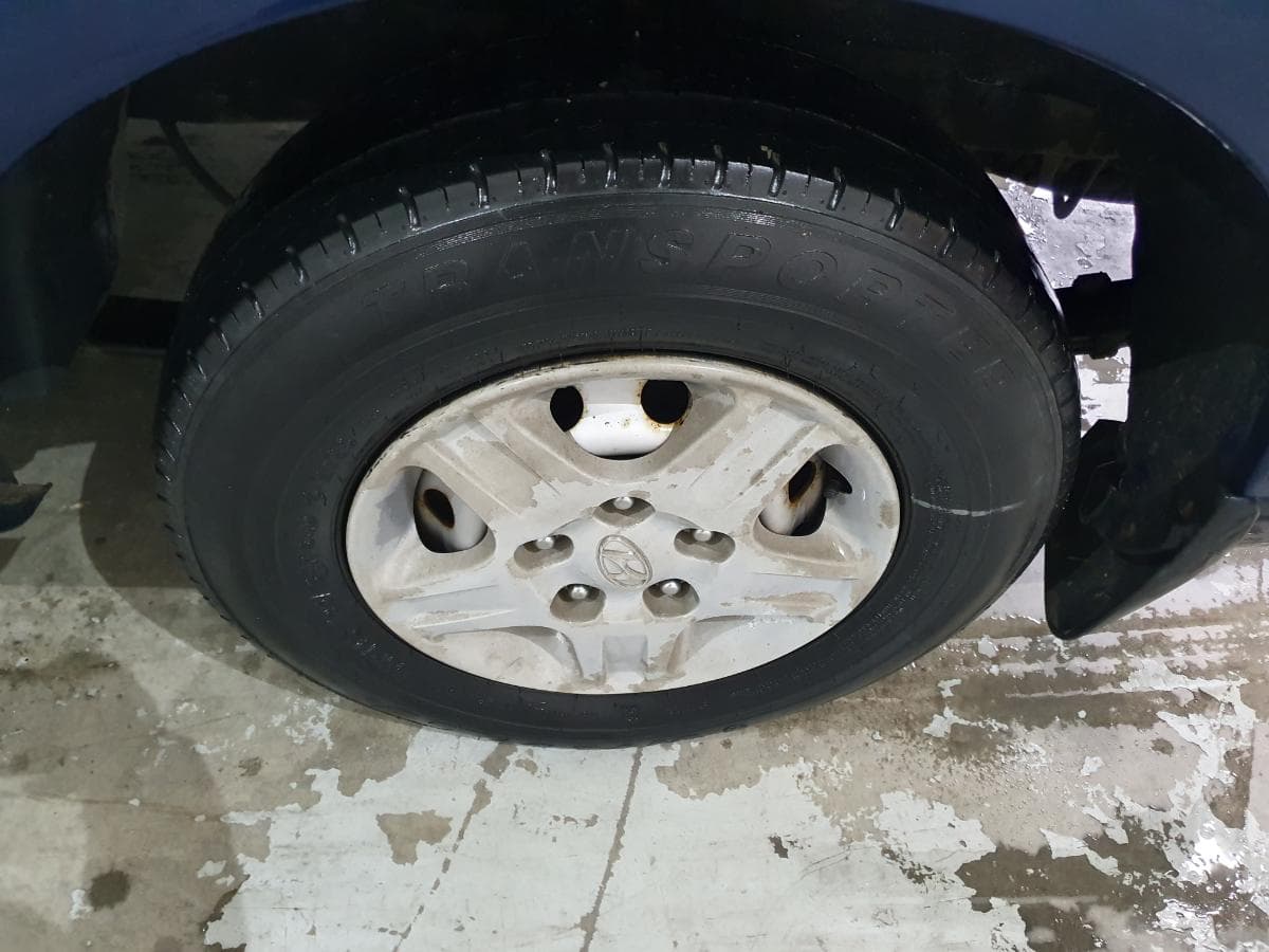 Hyundai H1 2.5 TD · Ano 2000 — imagen 15