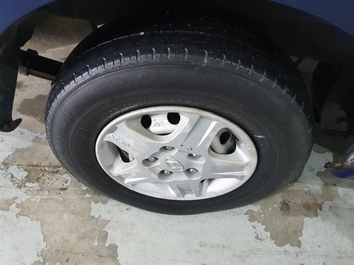 Hyundai H1 2.5 TD · Ano 2000 — imagen 17