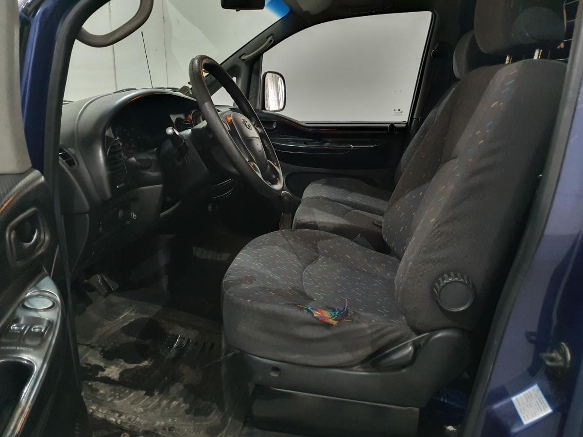 Hyundai H1 2.5 TD · Ano 2000 — imagen 27
