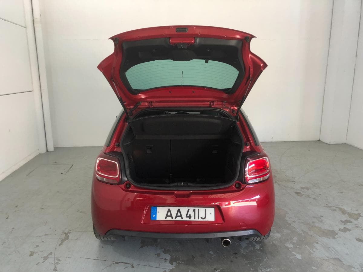 Citroën DS3 1.6 BlueHDI · Ano 2015 — imagen 9
