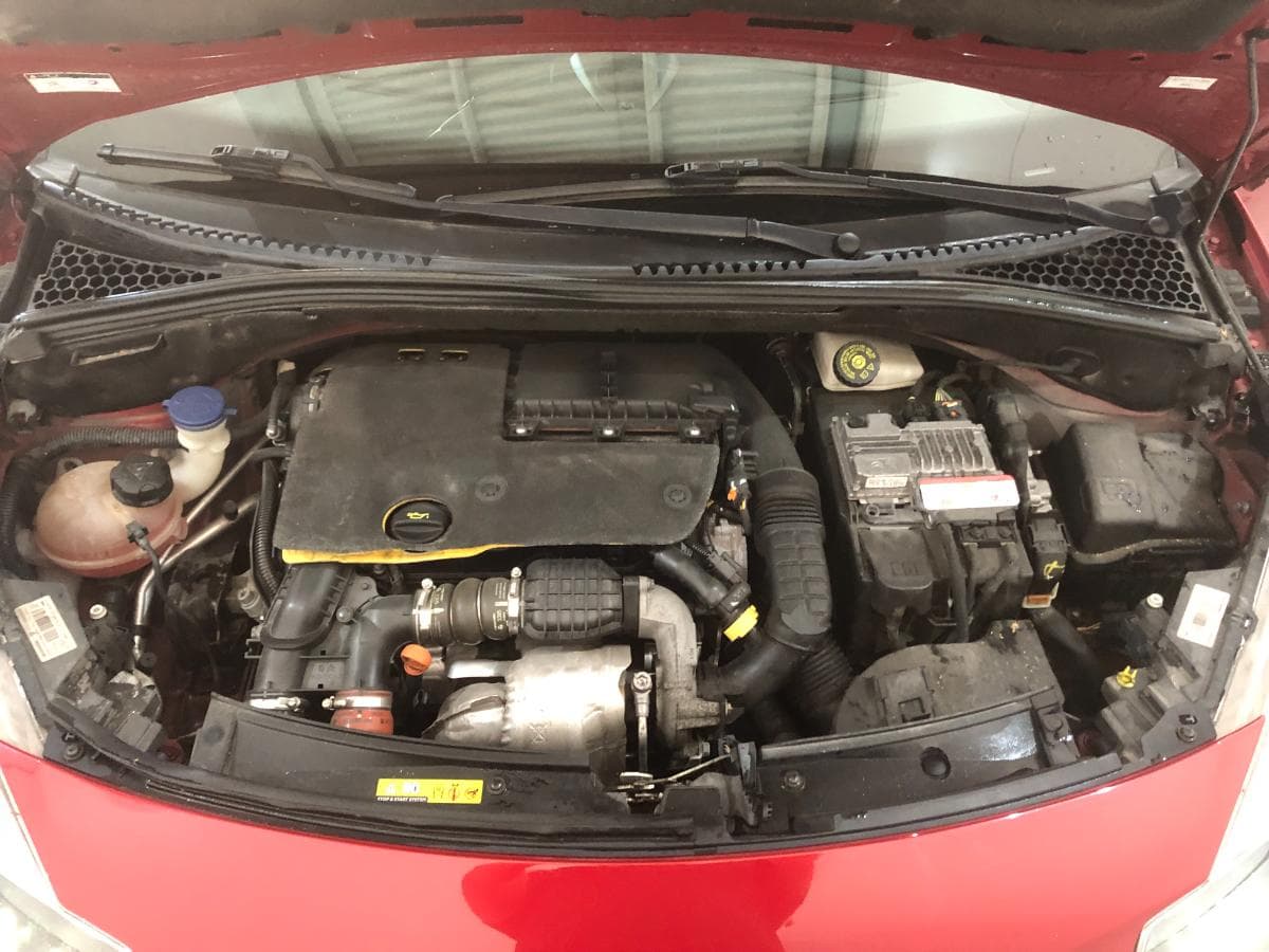 Citroën DS3 1.6 BlueHDI · Ano 2015 — imagen 4