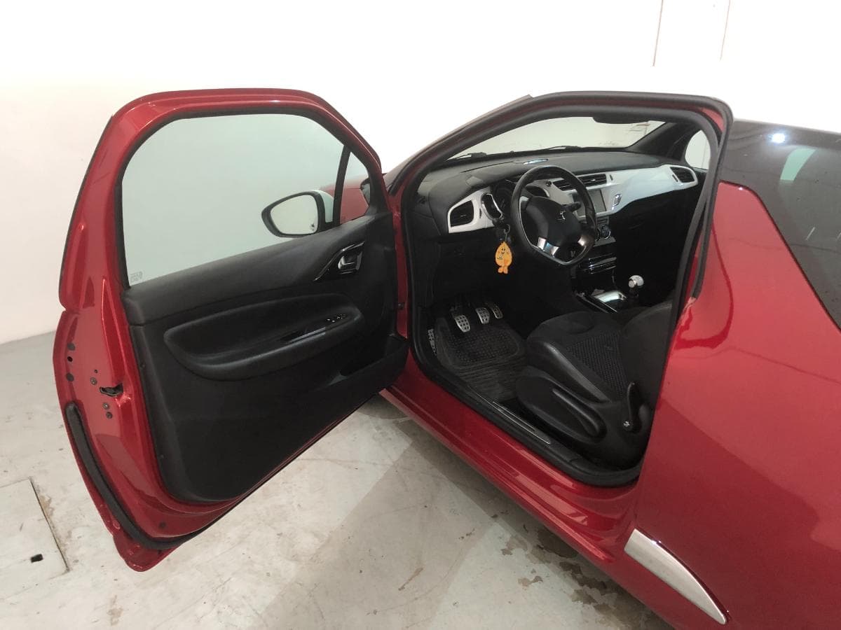 Citroën DS3 1.6 BlueHDI · Ano 2015 — imagen 18