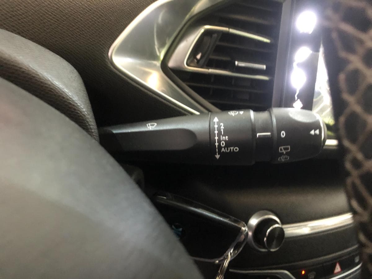 Peugeot 308 · Año 2015 — imagen 24