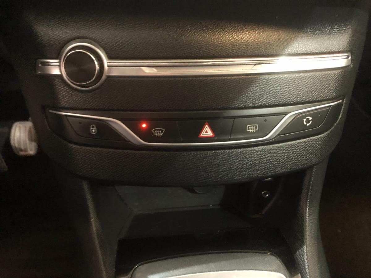 Peugeot 308 · Año 2015 — imagen 26