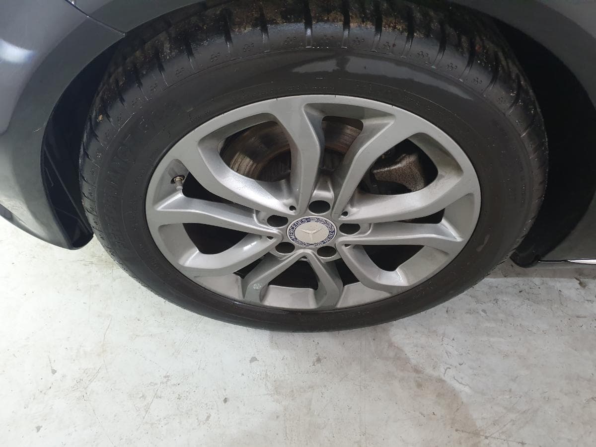 Mercedes-Benz C200 bluetec 1.6D · Ano 2015 — imagen 18