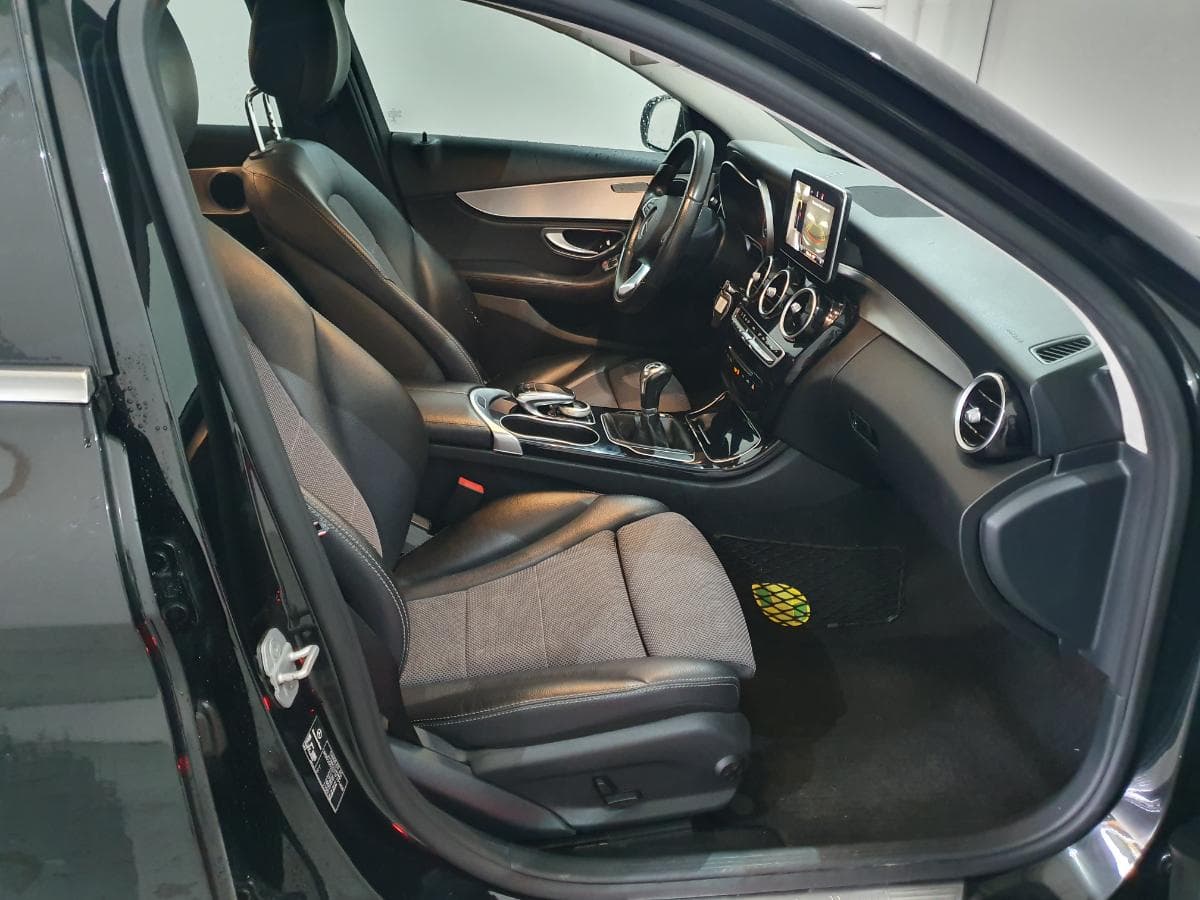 Mercedes-Benz C200 bluetec 1.6D · Ano 2015 — imagen 29