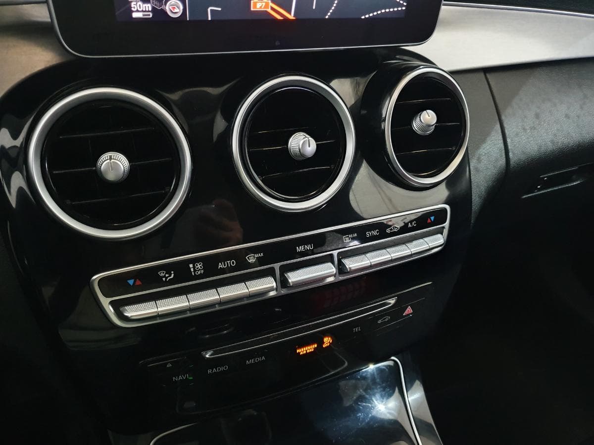 Mercedes-Benz C200 bluetec 1.6D · Ano 2015 — imagen 36