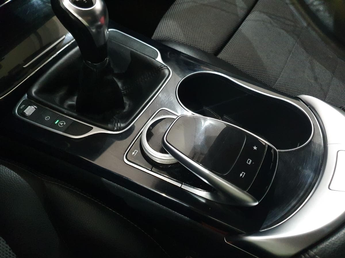 Mercedes-Benz C200 bluetec 1.6D · Ano 2015 — imagen 38