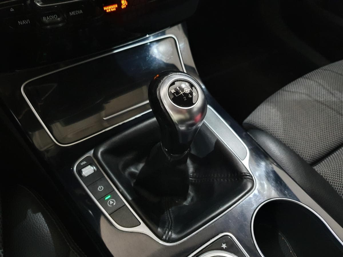 Mercedes-Benz C200 bluetec 1.6D · Ano 2015 — imagen 42