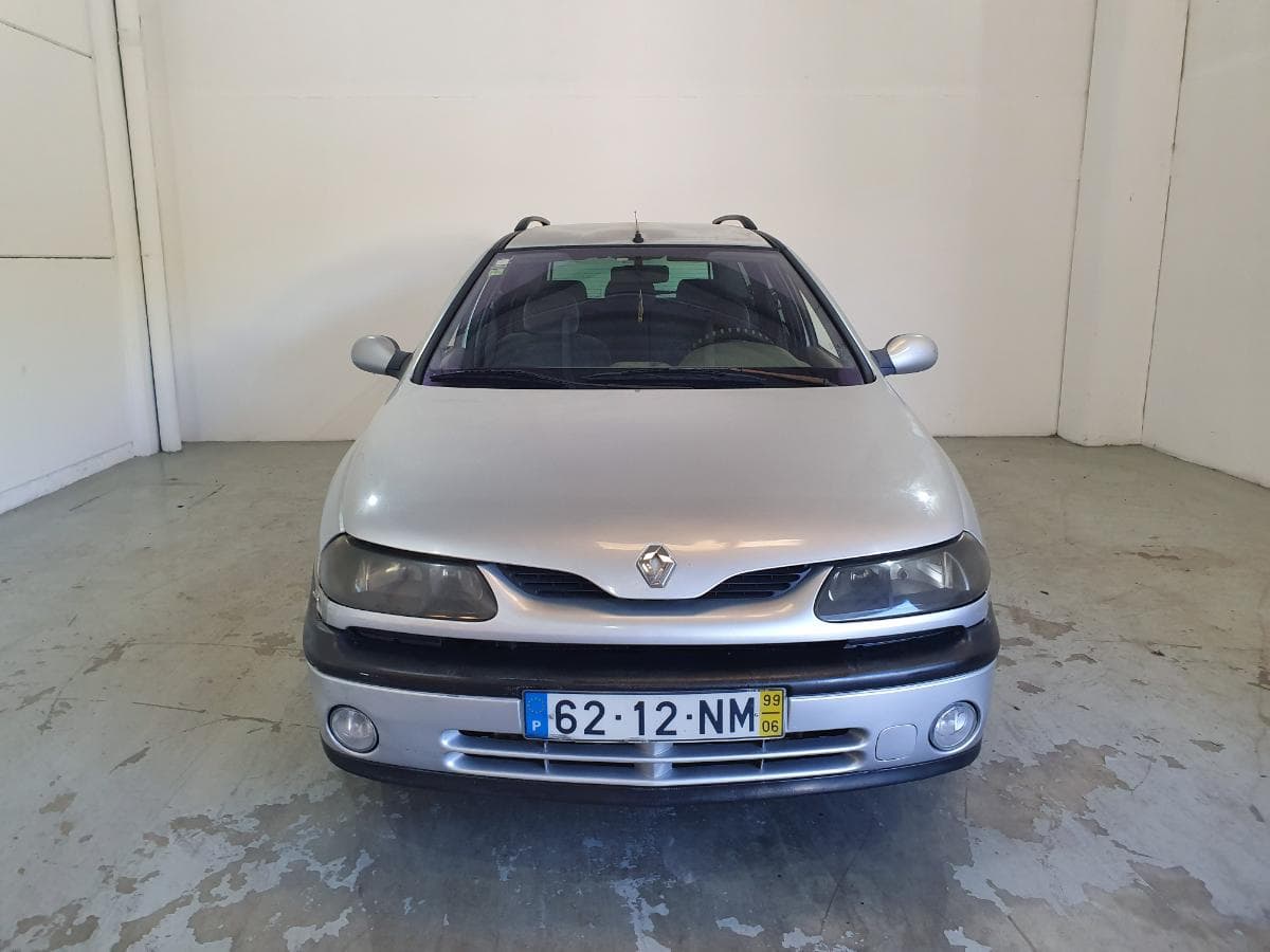 Renault Laguna 1.9 DTI · Ano 1999 — imagen 4