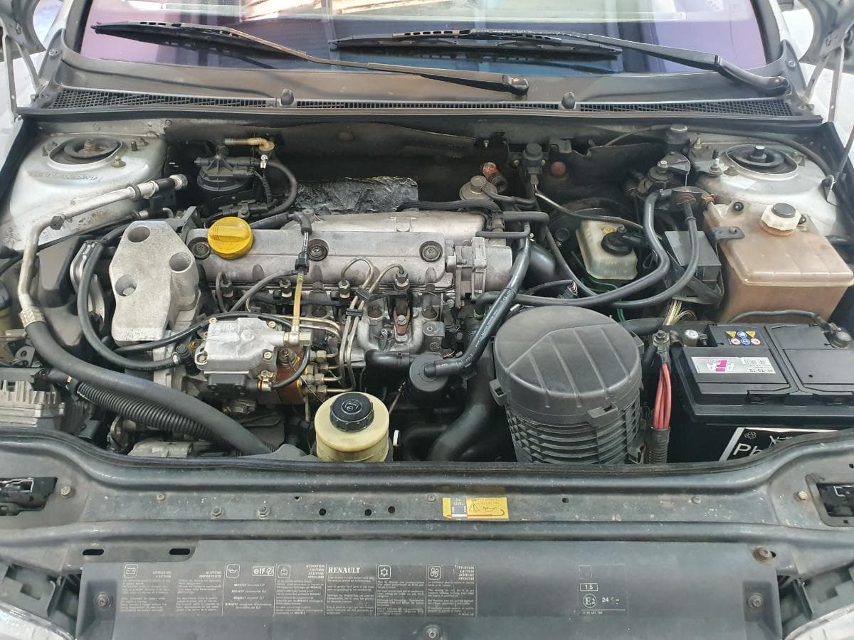 Renault Laguna 1.9 DTI · Ano 1999 — imagen 5