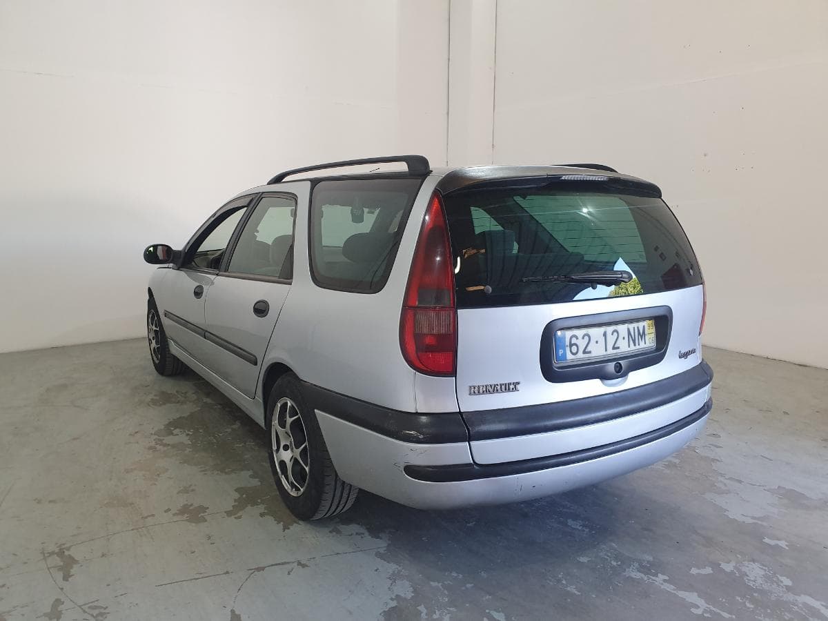 Renault Laguna 1.9 DTI · Ano 1999 — imagen 8