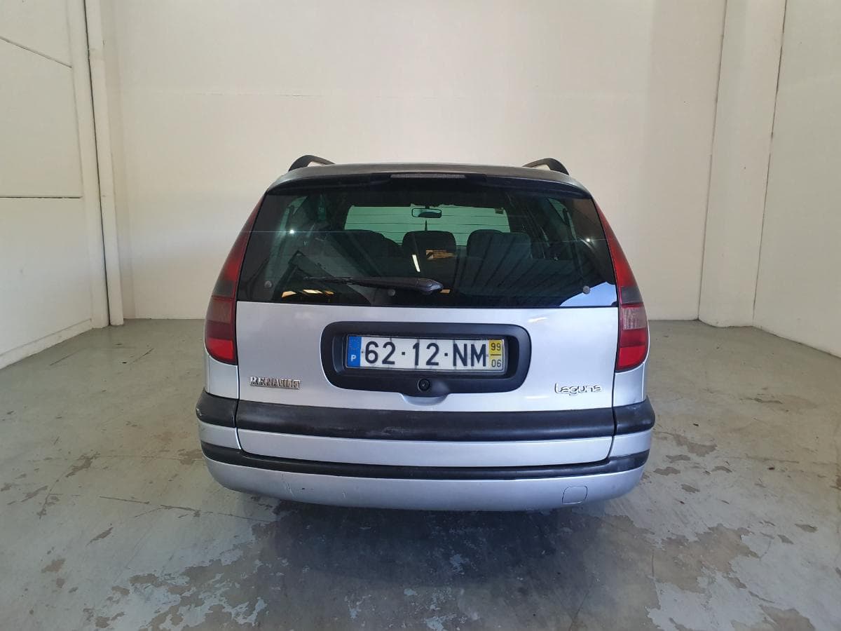 Renault Laguna 1.9 DTI · Ano 1999 — imagen 9