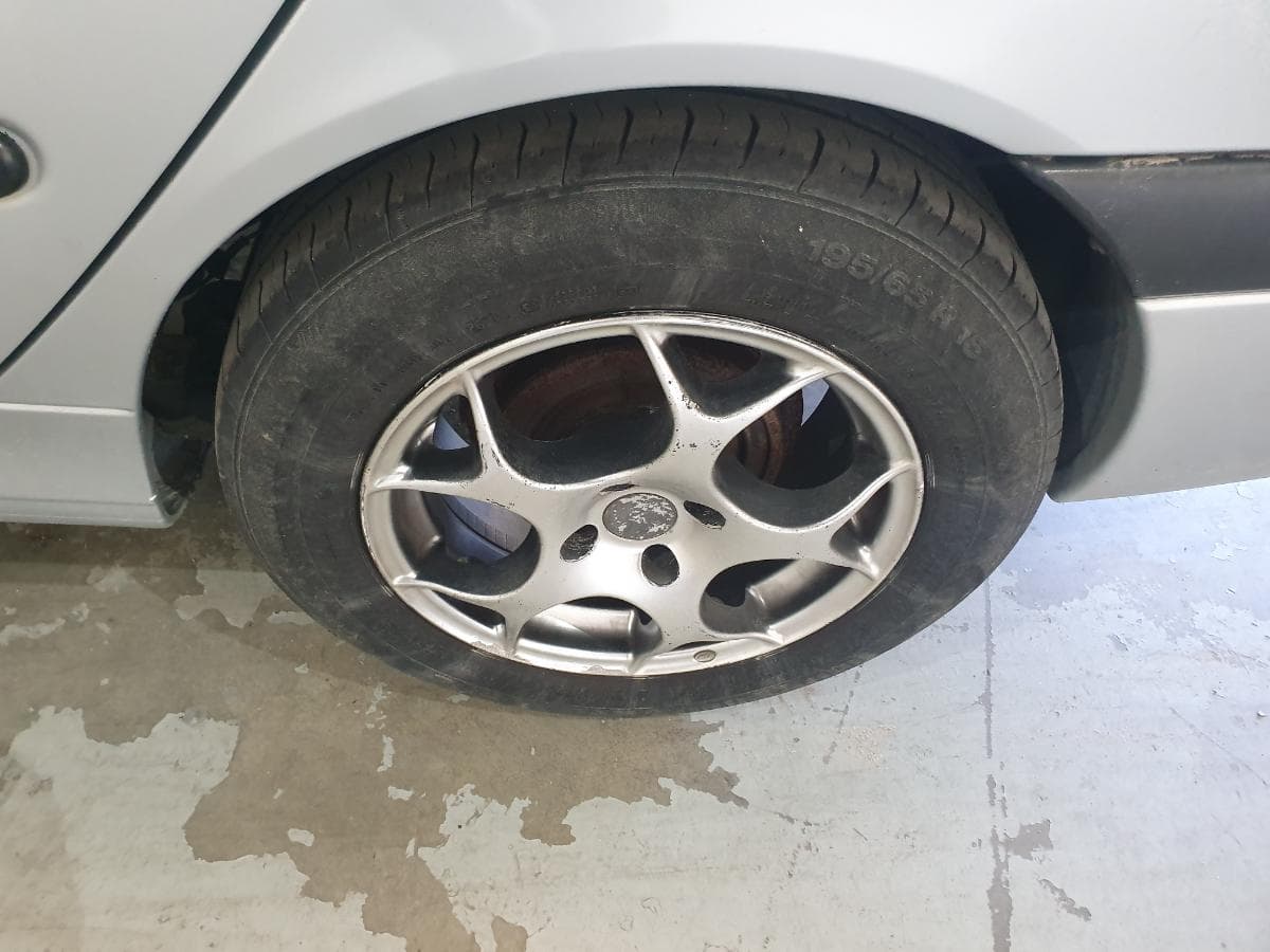 Renault Laguna 1.9 DTI · Ano 1999 — imagen 21