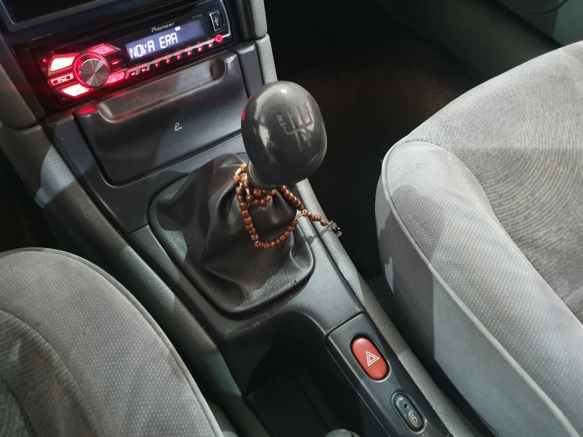 Renault Laguna 1.9 DTI · Ano 1999 — imagen 40