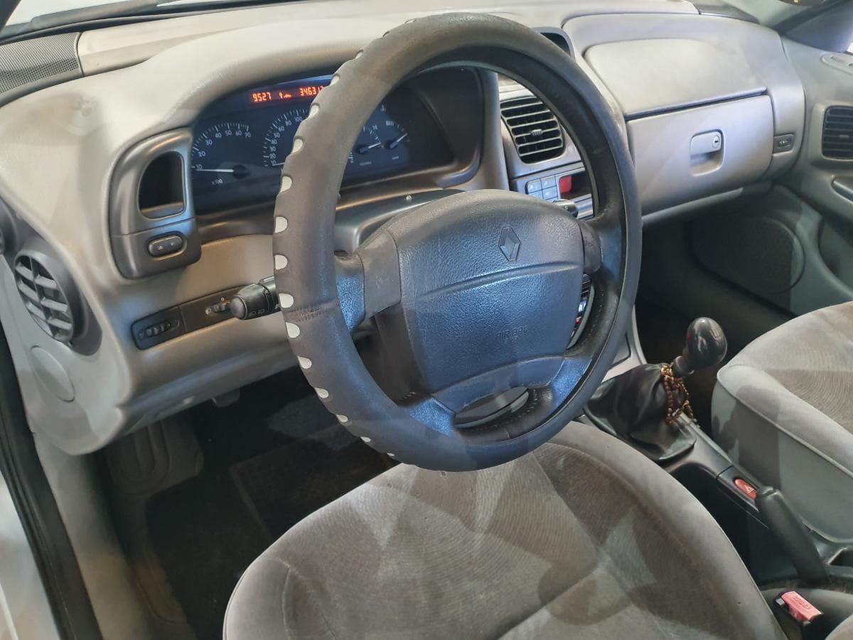 Renault Laguna 1.9 DTI · Ano 1999 — imagen 41