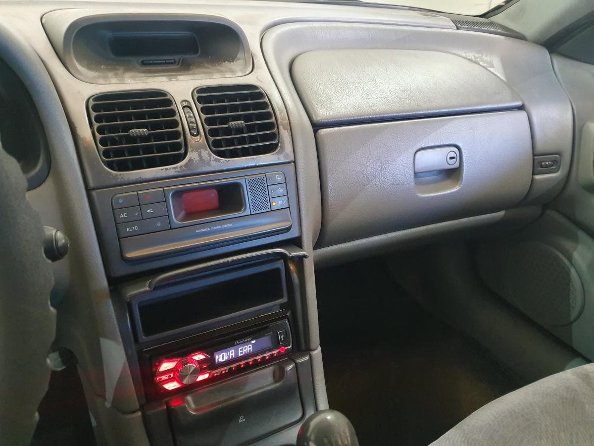 Renault Laguna 1.9 DTI · Ano 1999 — imagen 46