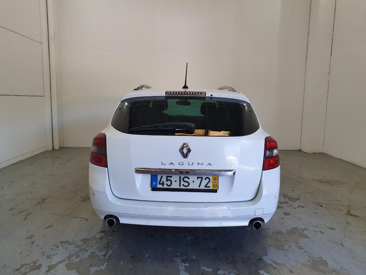 Renault Laguna 2.0 DCI · Ano 2010 — image 8