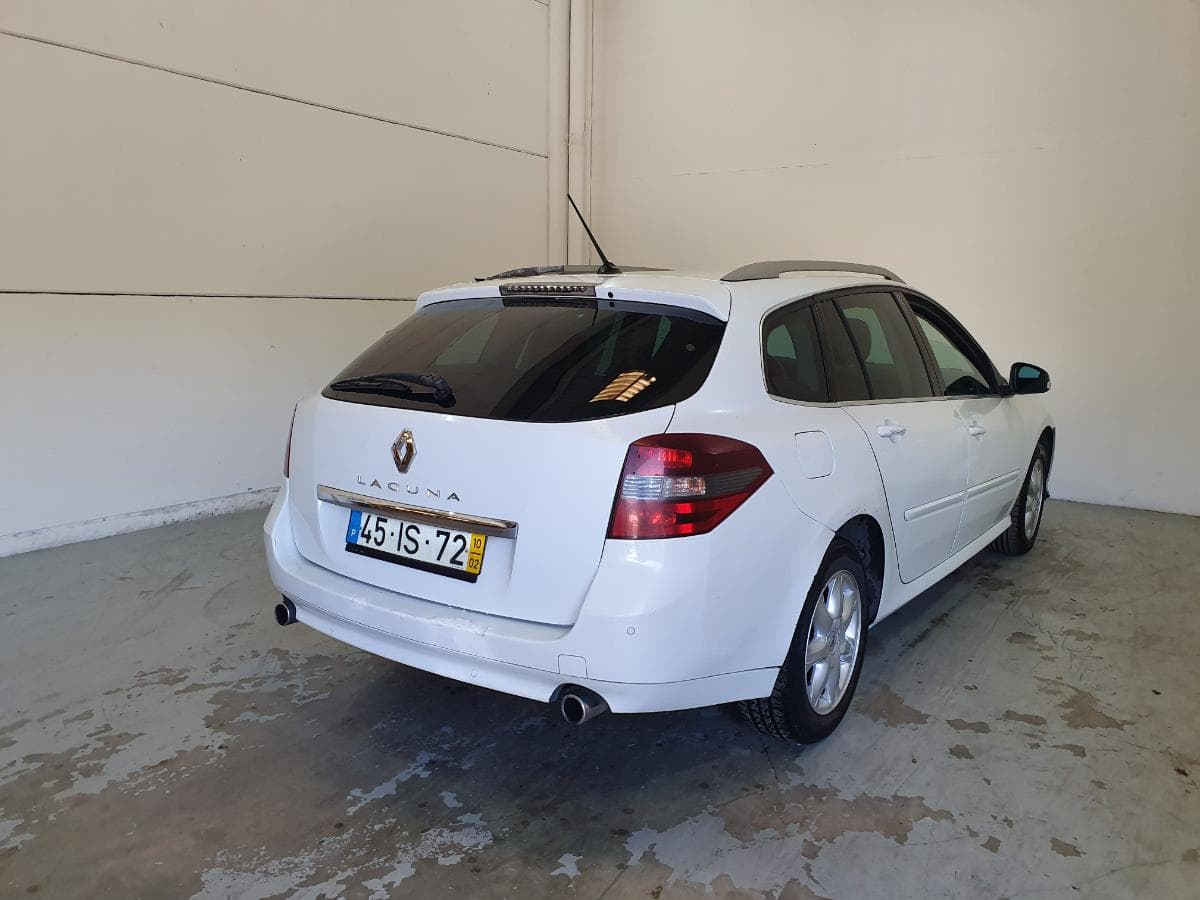 Renault Laguna 2.0 DCI · Ano 2010 — image 6