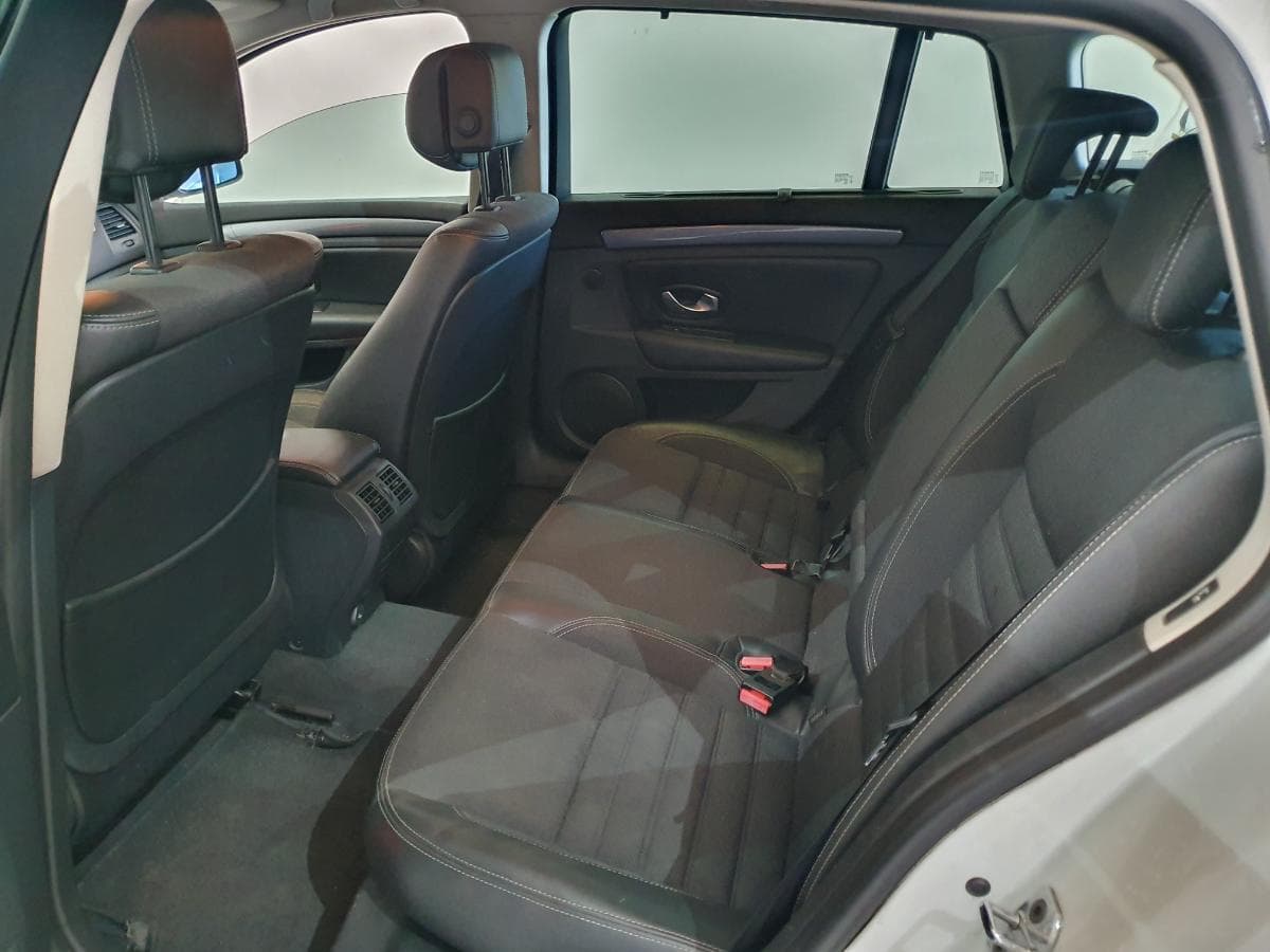 Renault Laguna 2.0 DCI · Ano 2010 — image 13