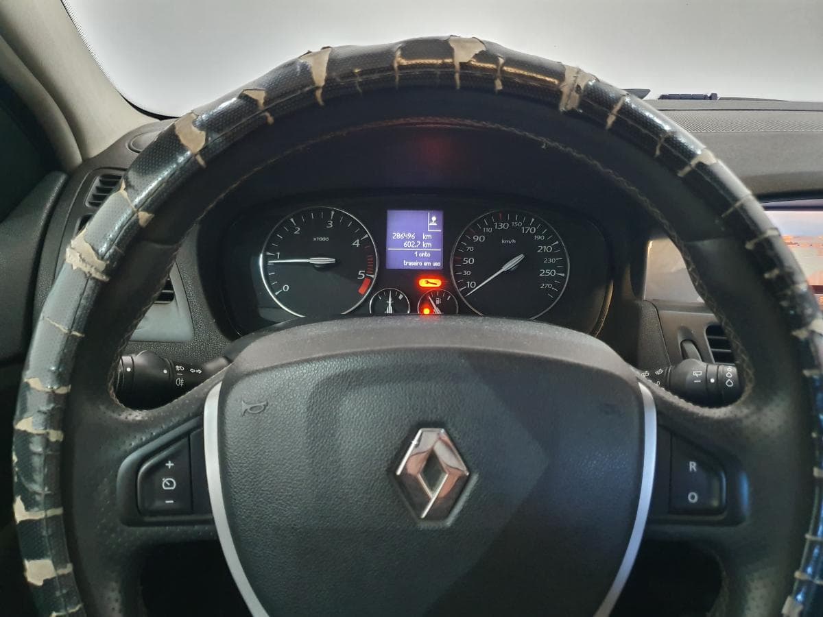 Renault Laguna 2.0 DCI · Ano 2010 — image 23