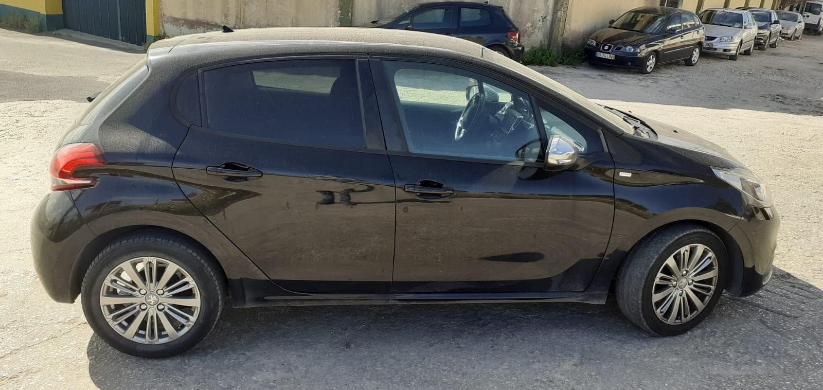 Peugeot 208 1.6 HDI · Ano 2016 — image 3