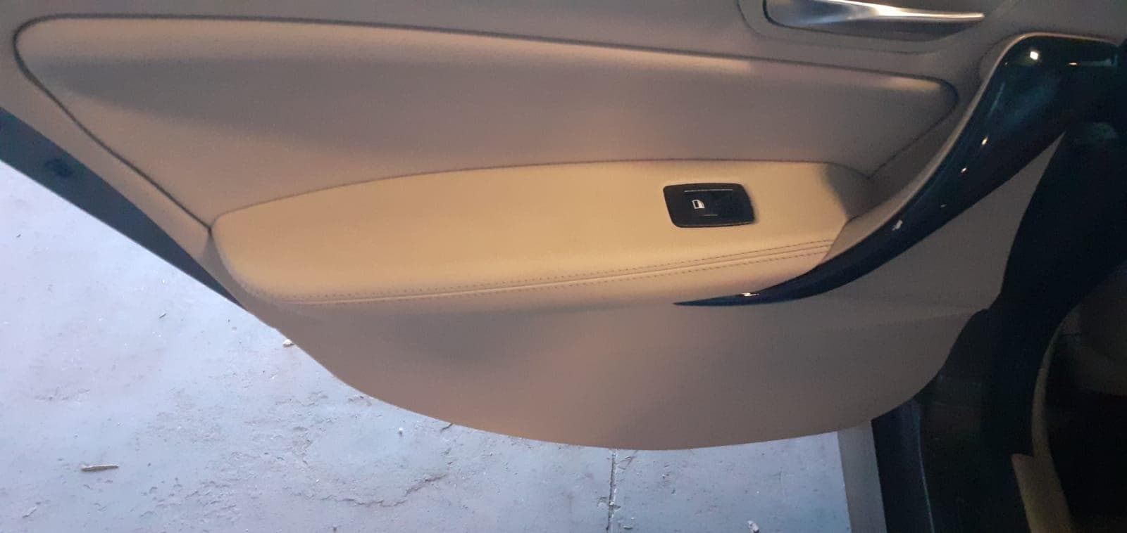 BMW 118D · Ano 2012 — imagen 24