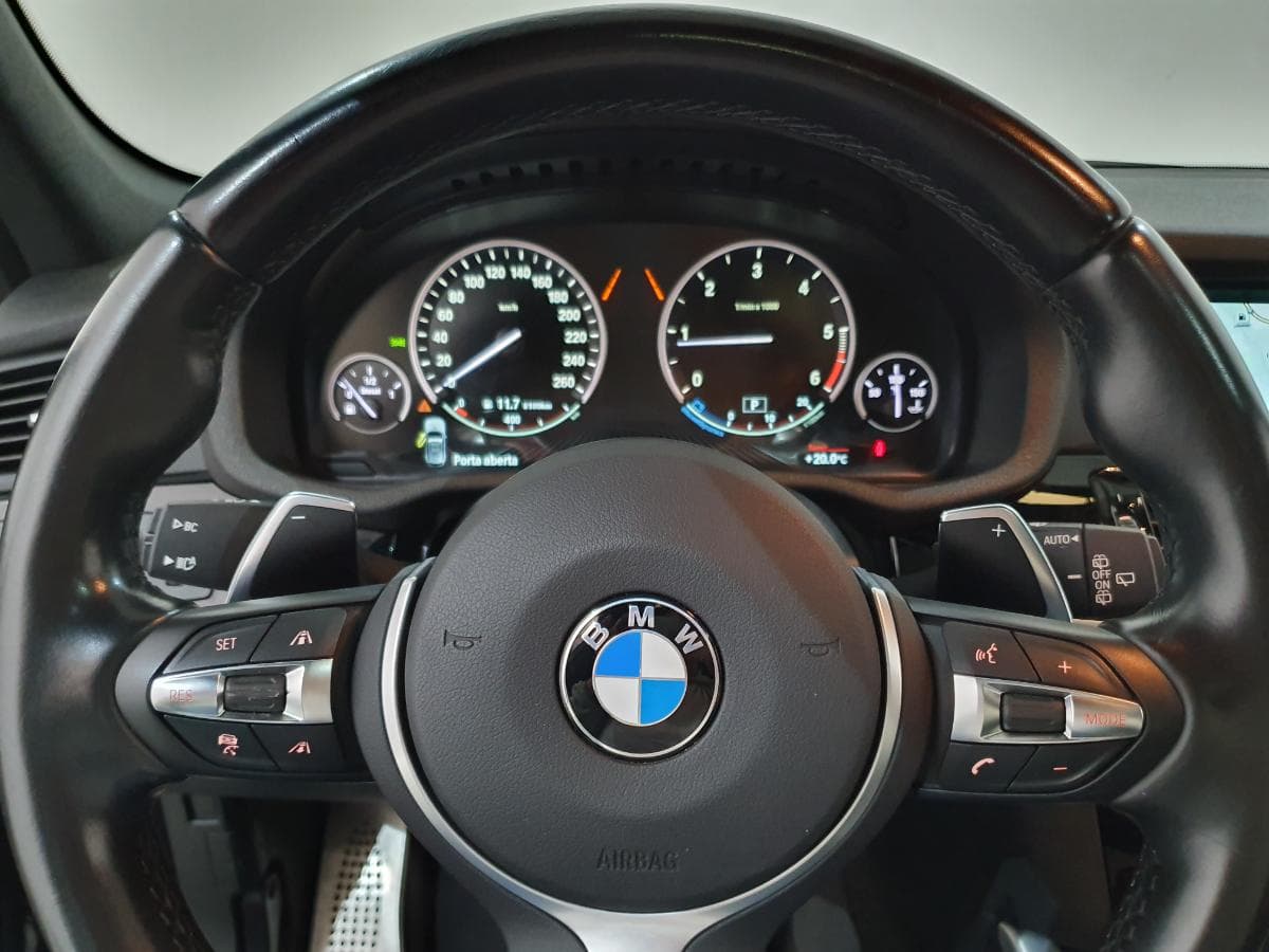 BMW X3 · Ano 2016 — image 31