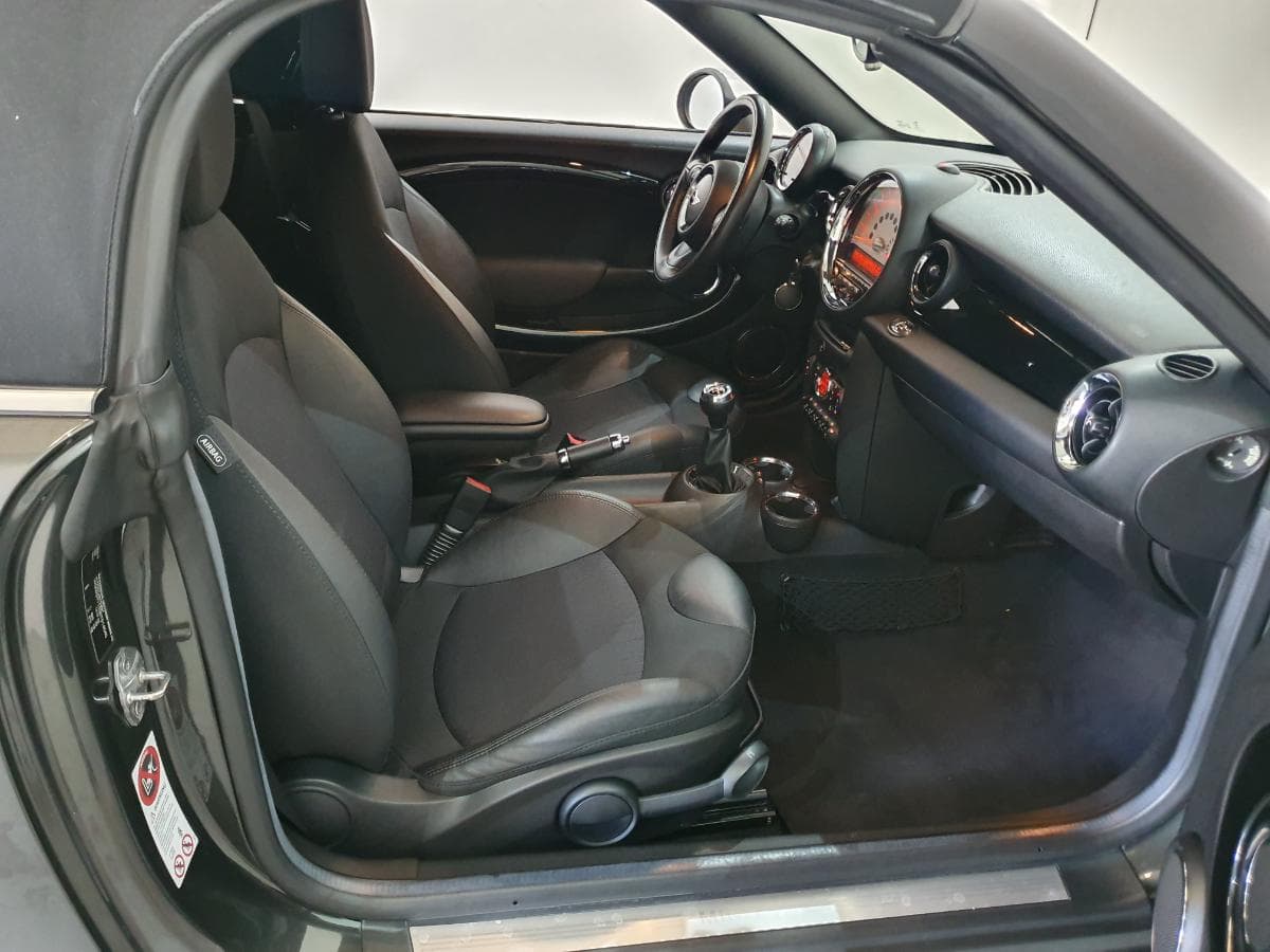 Mini Cooper Cabrio 1.6 · Ano 2013 — imagen 12