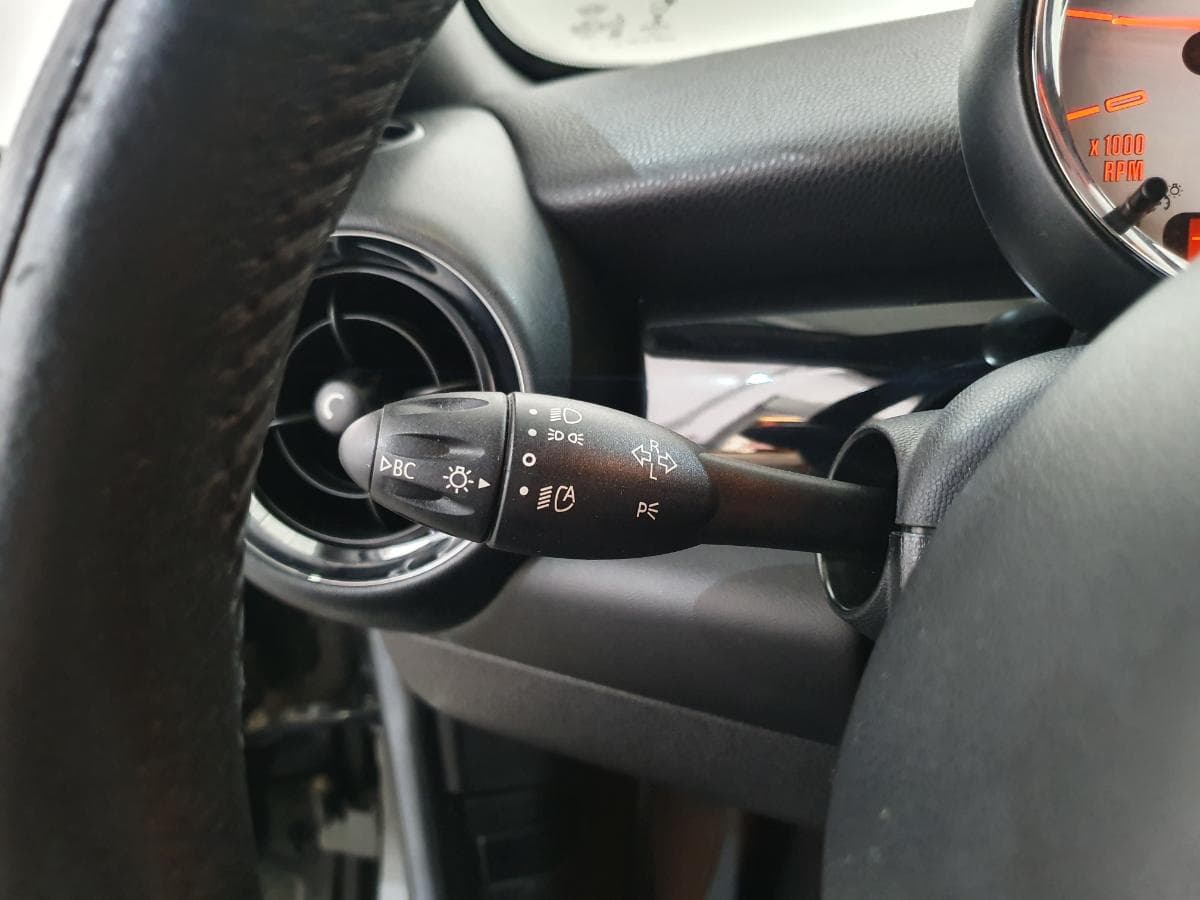 Mini Cooper Cabrio 1.6 · Ano 2013 — imagen 16