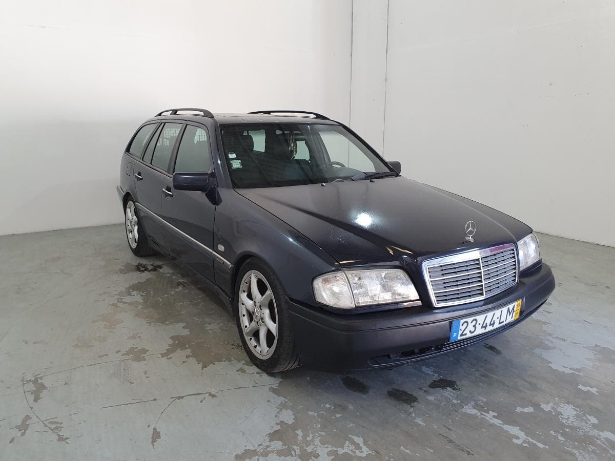 Mercedes-Benz C220 CDI · Ano 1998 — image 1