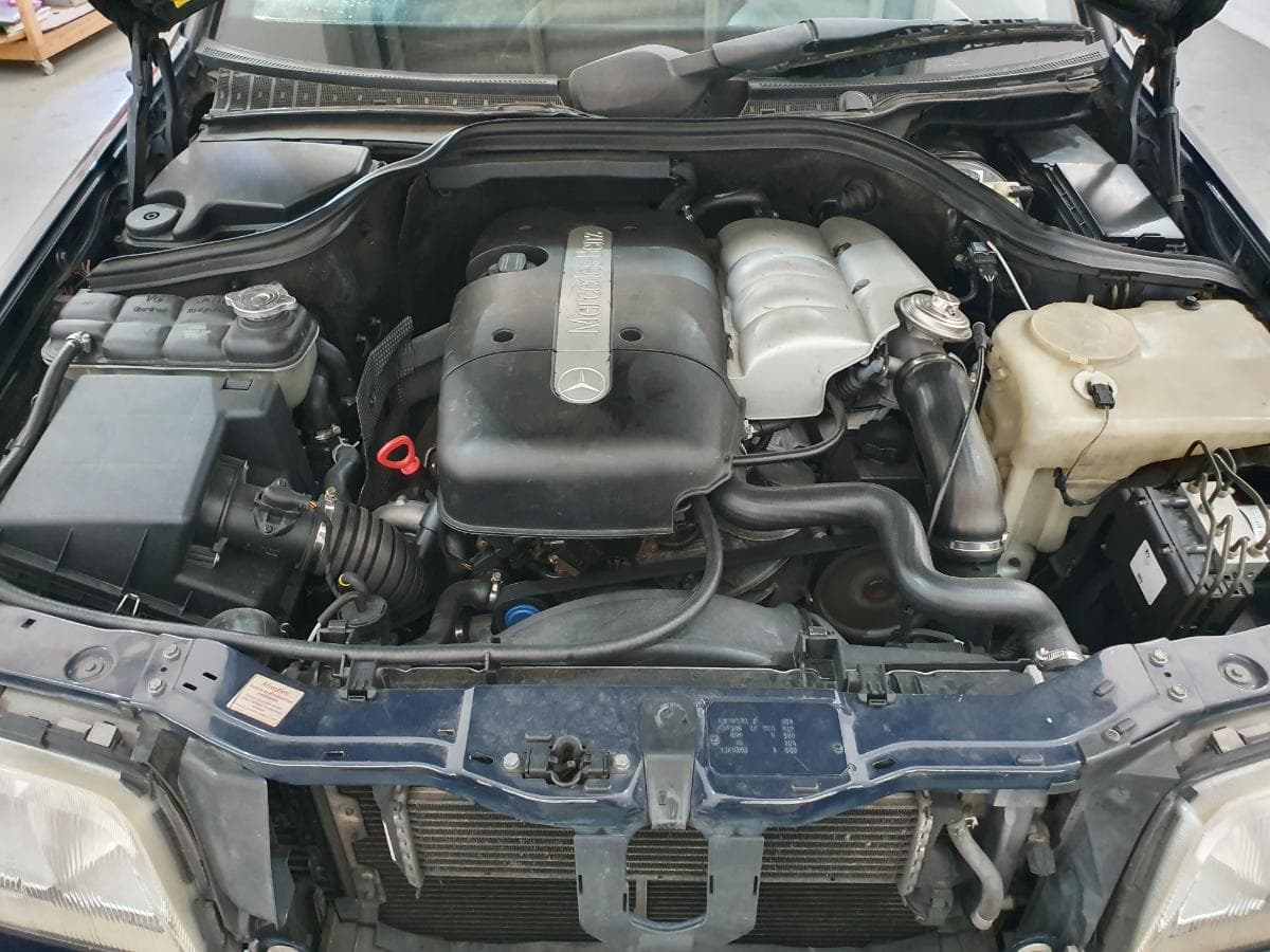 Mercedes-Benz C220 CDI · Ano 1998 — image 7